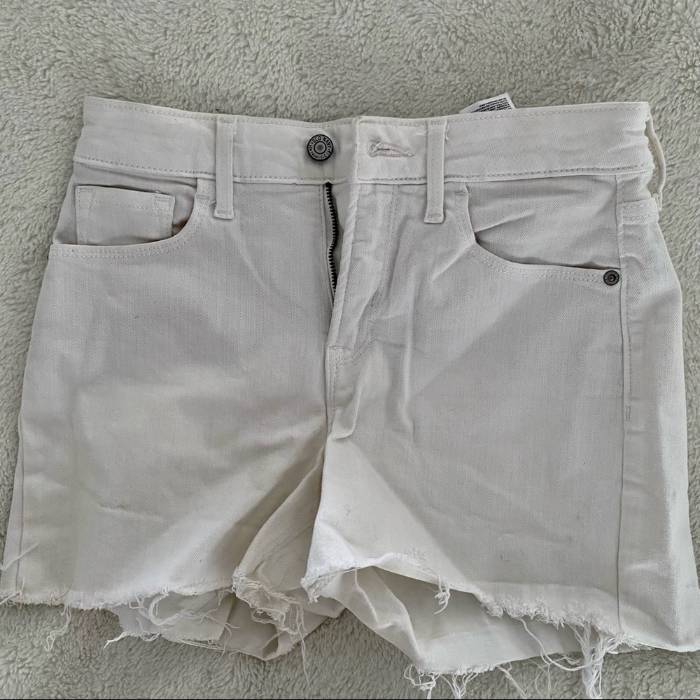 White high waisted shorts